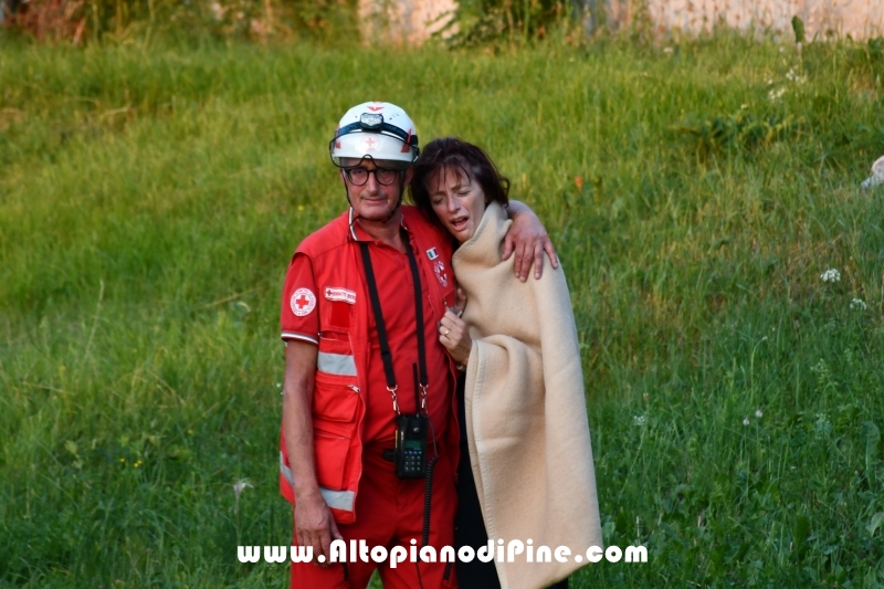 Volontari del Soccorso della Croce Rossa Italiana all'opera - esercitazione soccorso