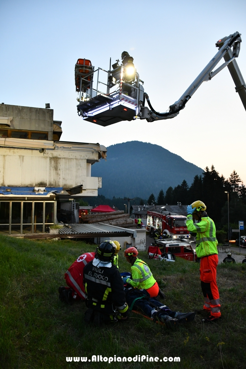 Esercitazione soccorso presso ex Albergo Costalta a Varda di Bedollo - luglio 2019