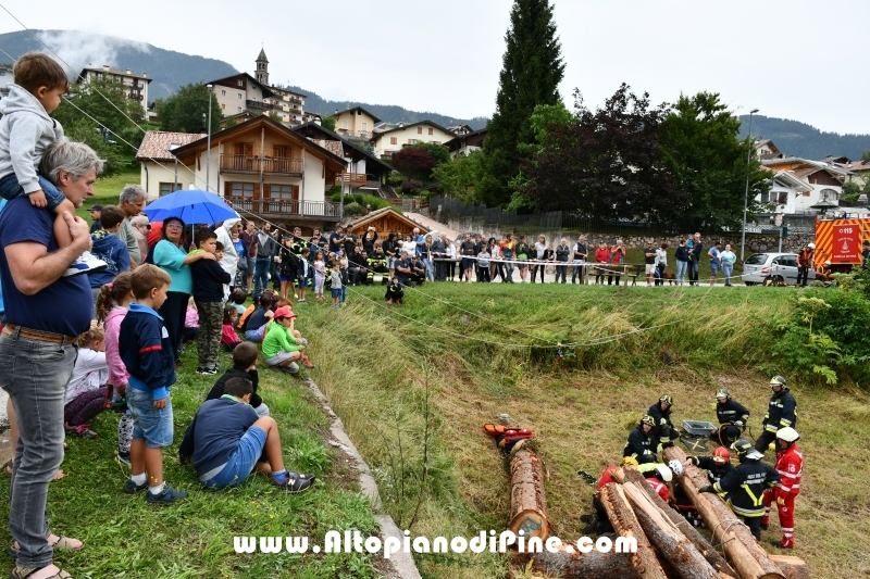 Caserme aperte VVF Baselga di Piné - riparte l'elicottero