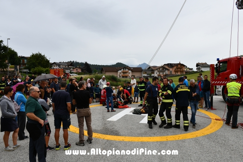 Caserme aperte VVF Baselga di Piné - riparte l'elicottero