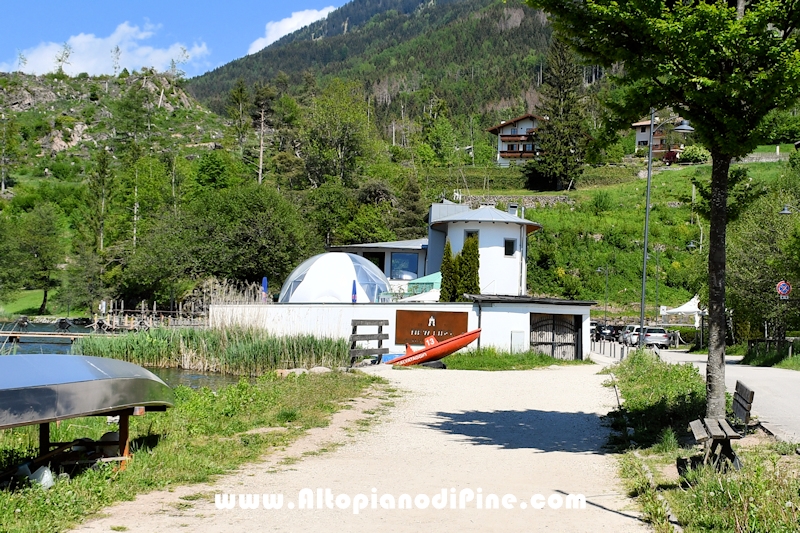 Passeggiata attorno al lago della Serraia