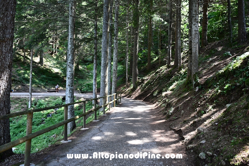 Passeggiata attorno ai laghi di Serraia e Piazze