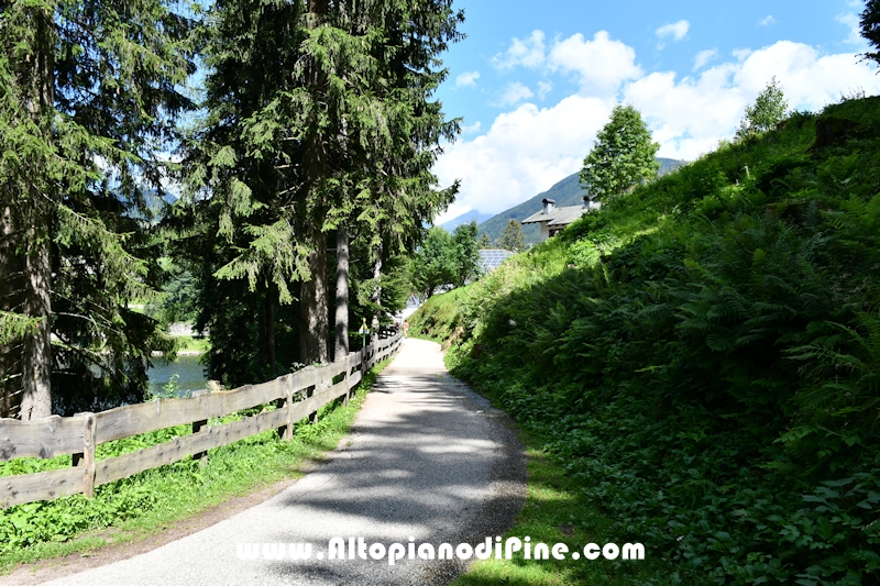Passeggiata attorno ai laghi di Serraia e Piazze