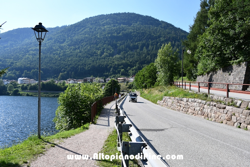 Passeggiata attorno ai laghi di Serraia e Piazze