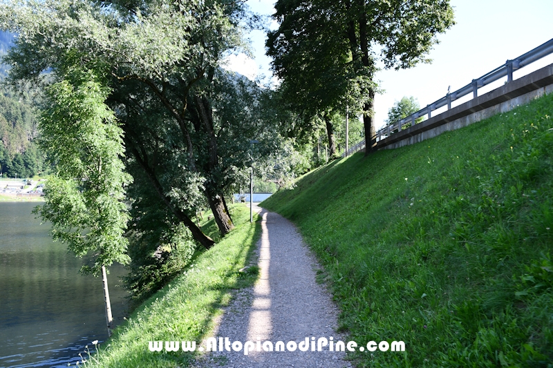 Passeggiata attorno ai laghi di Serraia e Piazze