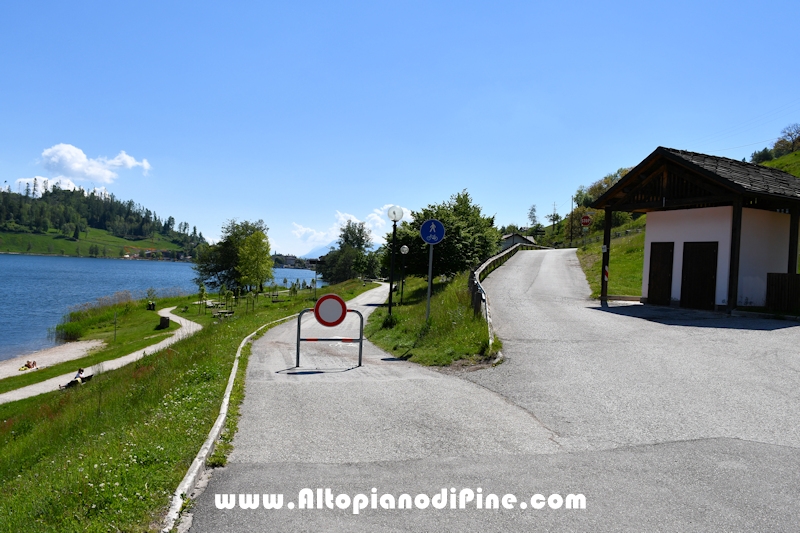 Passeggiata attorno al lago della Serraia