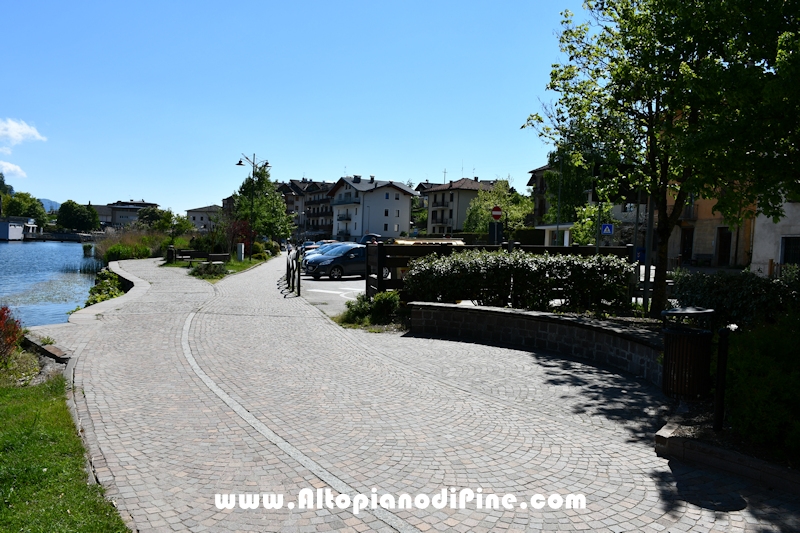 Passeggiata attorno al lago della Serraia