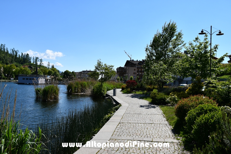 Passeggiata attorno al lago della Serraia