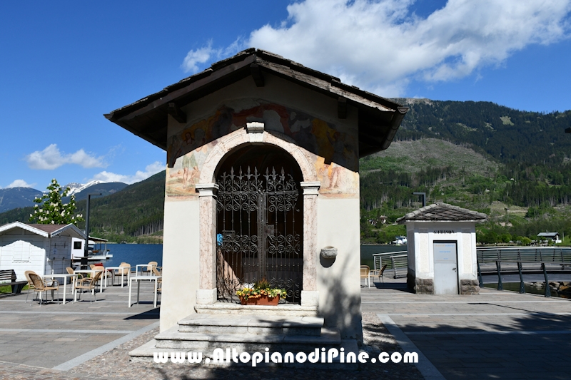 Passeggiata attorno al lago della Serraia