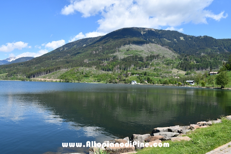 Passeggiata attorno al lago della Serraia