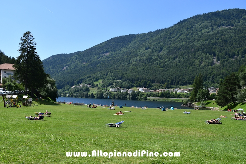 Passeggiata attorno ai laghi di Serraia e Piazze