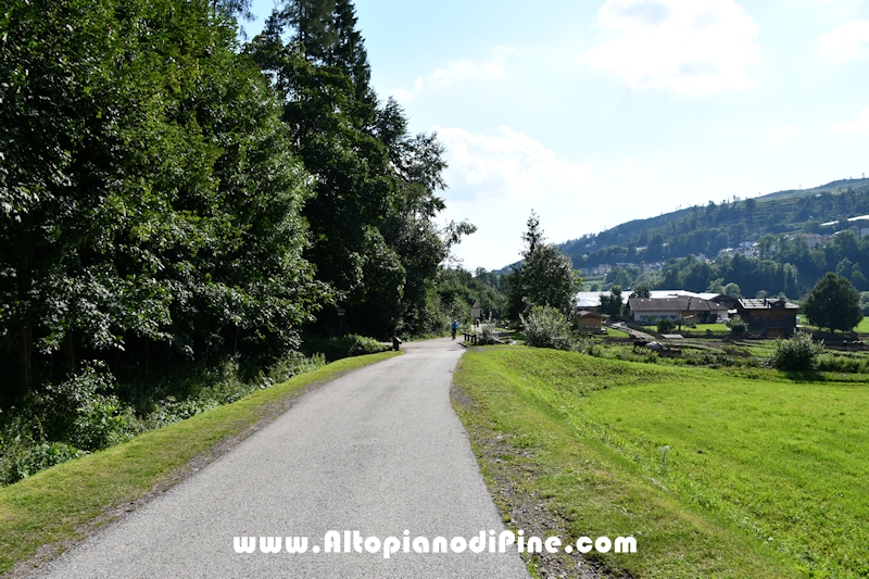 Passeggiata attorno ai laghi di Serraia e Piazze