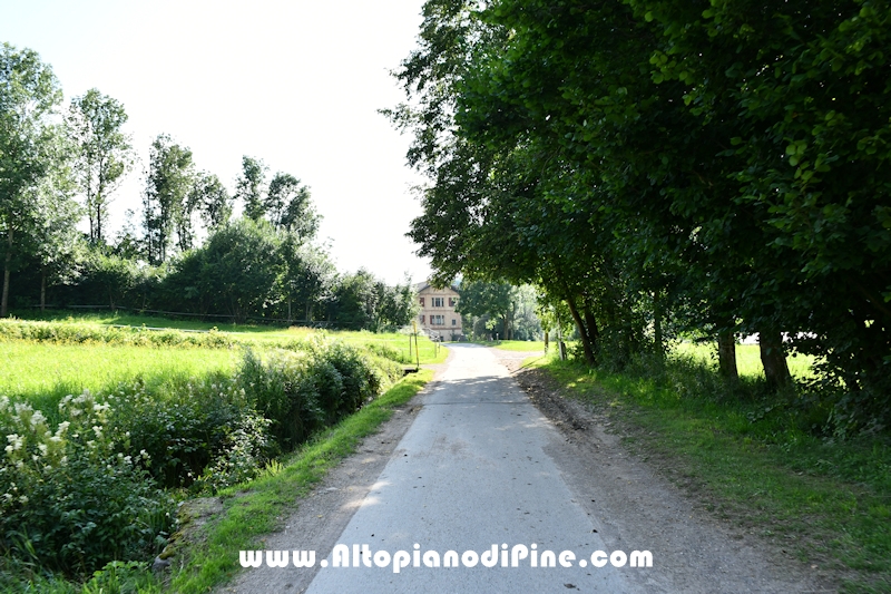 Passeggiata attorno ai laghi di Serraia e Piazze
