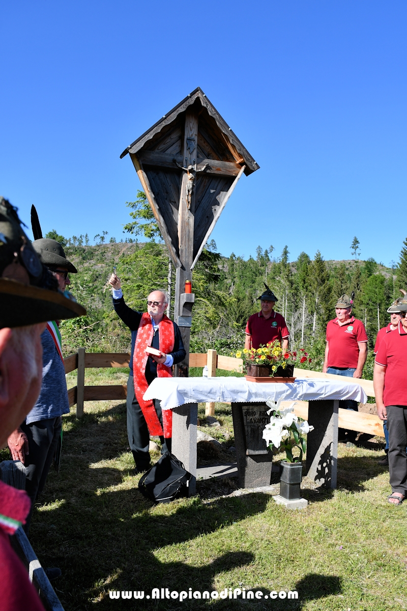 Benedizione Crocefisso Alpini - Bedolpian giugno 2022