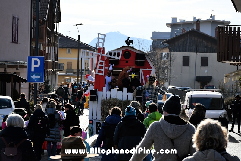 Pineé - Carnevale 2023 