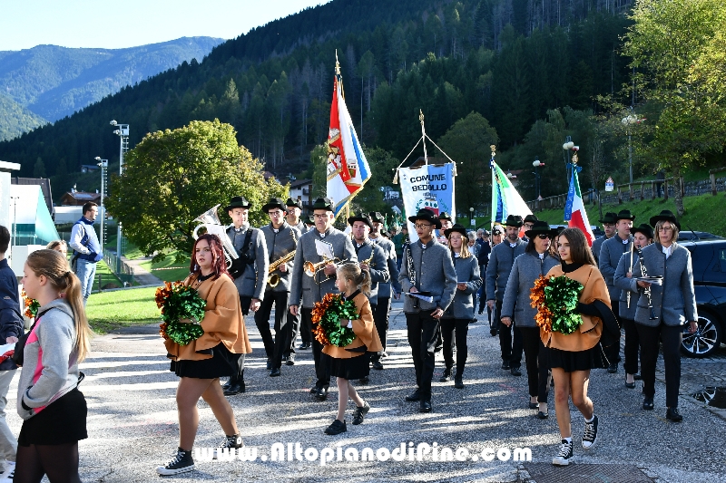 Sfilata 90 fondazione Gruppo Alpini Bedollo