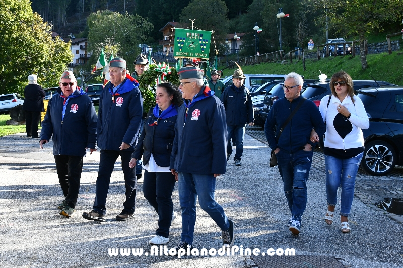 Cerimonia in onore ai caduti e alzabandiera - 90 Alpini Bedollo