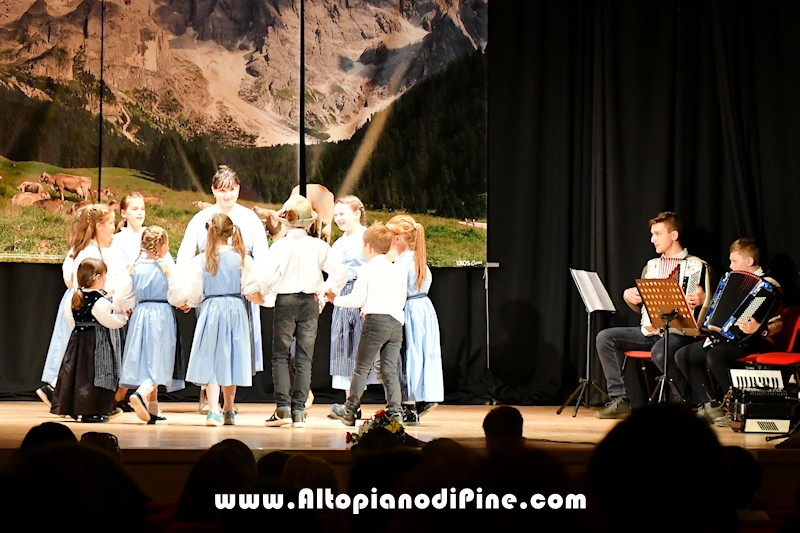 12°  JuniorT raduno dei gruppi giovanili trentini di folklore, musica e rievocazione