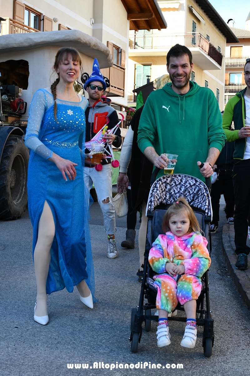 Pineé - Carnevale 2024 