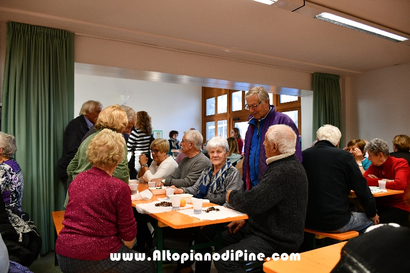 Castagnata Circolo Pensionati Anziani Bedollo - Centrale 17 novembre 2024