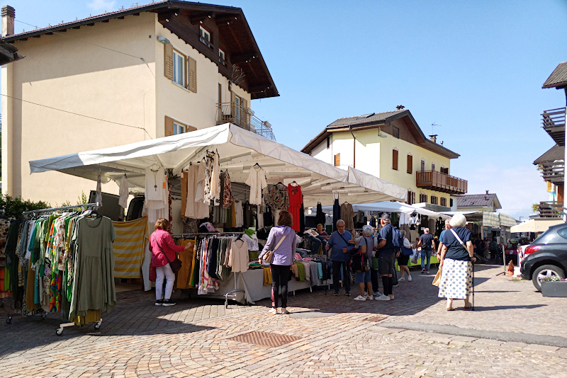 Mercato a Baselga di Piné - luglio 2024