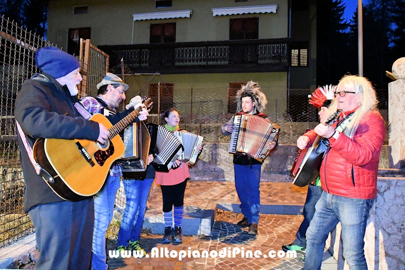 Marti Grass coi Polentoni - Carnevale Bedolero 2024 - Piazze