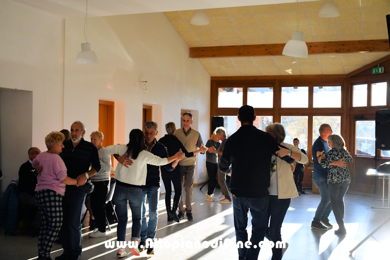 Castagnata Circolo Pensionati Anziani Bedollo - Centrale 9 novembre 2025