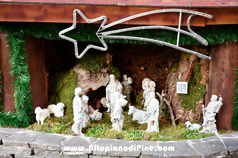 El paes dei Presepi 2025/2026 - foto ANDREA NARDON per www.AltopianodiPine.com El paes dei Presepi 2025/2026