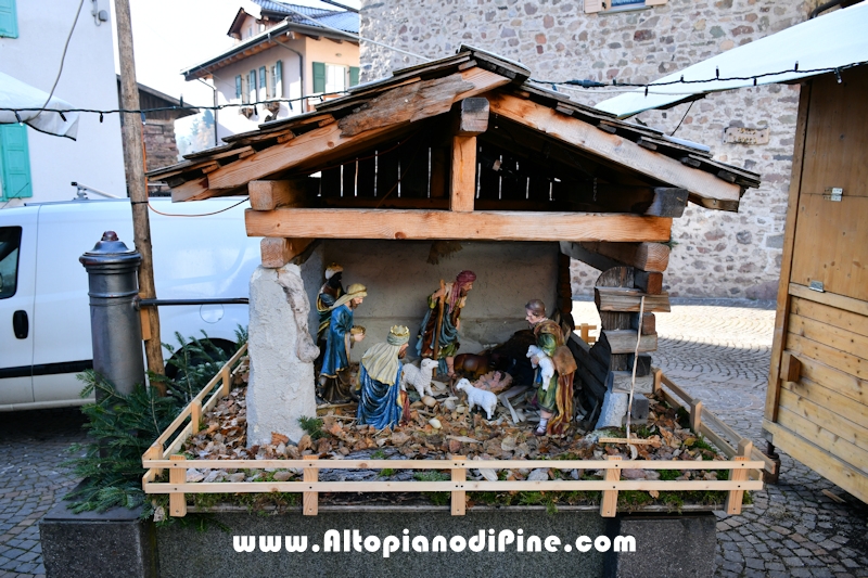 El paes dei Presepi 2025/2026 - foto ANDREA NARDON per www.AltopianodiPine.com El paes dei Presepi 2025/2026