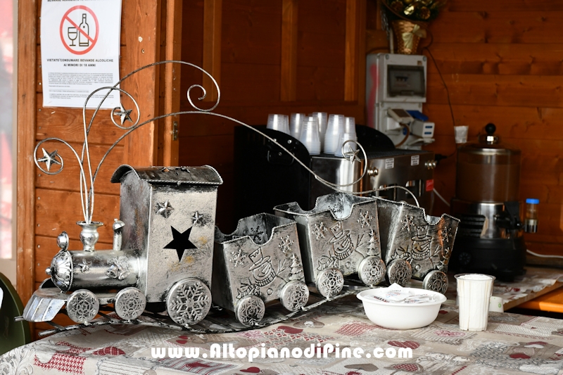 El paes dei Presepi 2025/2026 - foto ANDREA NARDON per www.AltopianodiPine.com El paes dei Presepi 2025/2026