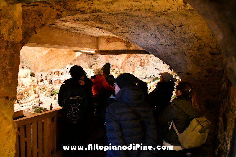 El paes dei Presepi 2025/2026 - foto ANDREA NARDON per www.AltopianodiPine.com El paes dei Presepi 2025/2026
