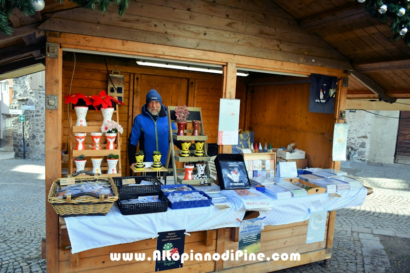 El paes dei Presepi 2025/2026 - foto ANDREA NARDON per www.AltopianodiPine.com El paes dei Presepi 2025/2026