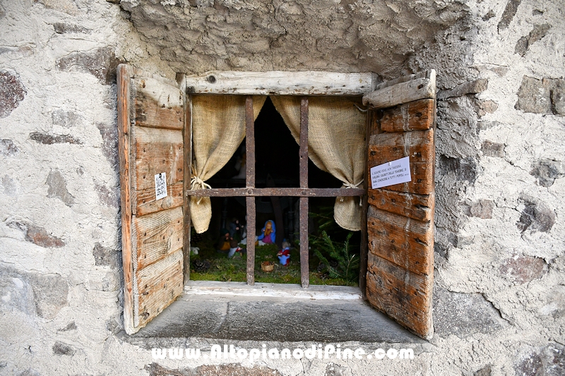 El paes dei Presepi 2025/2026 - foto ANDREA NARDON per www.AltopianodiPine.com El paes dei Presepi 2025/2026