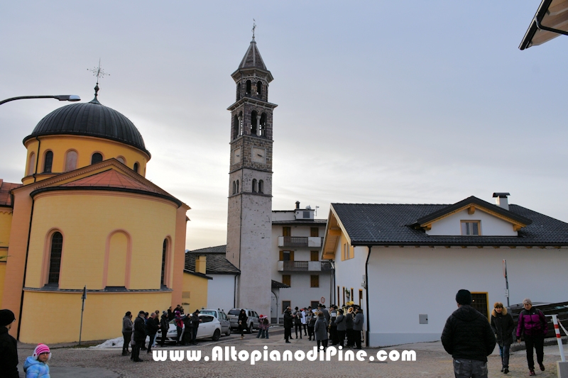 El paes dei Presepi 2025/2026 - foto ANDREA NARDON per www.AltopianodiPine.com El paes dei Presepi 2025/2026
