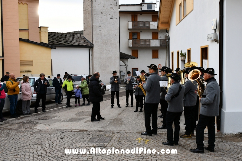 El paes dei Presepi 2025/2026 - foto ANDREA NARDON per www.AltopianodiPine.com El paes dei Presepi 2025/2026