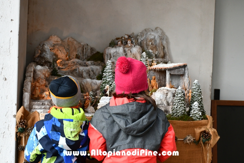 El paes dei Presepi 2025/2026 - foto ANDREA NARDON per www.AltopianodiPine.com El paes dei Presepi 2025/2026