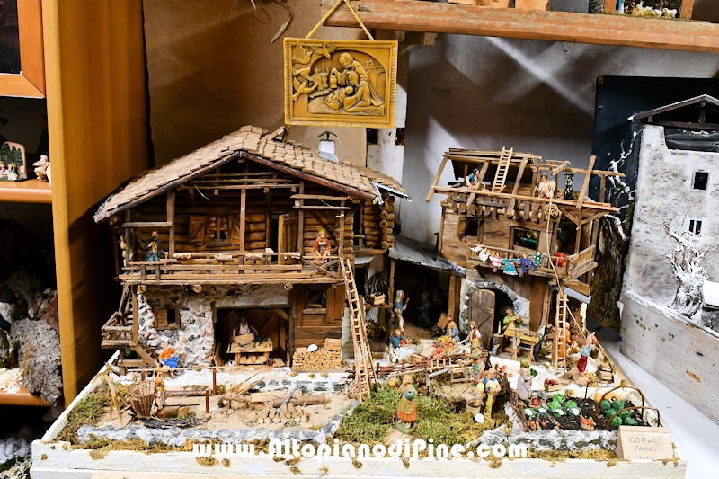 El paes dei Presepi 2025/2026 - foto ANDREA NARDON per www.AltopianodiPine.com El paes dei Presepi 2025/2026