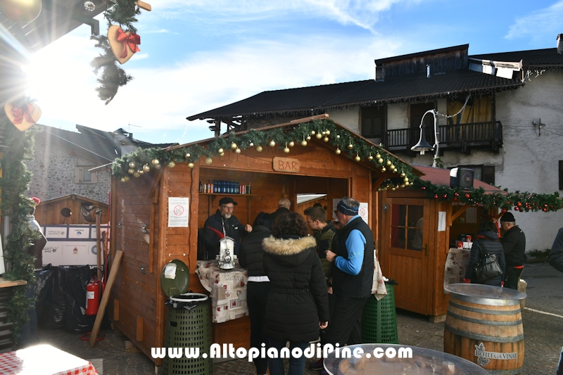 El paes dei Presepi 2025/2026 - foto ANDREA NARDON per www.AltopianodiPine.com El paes dei Presepi 2025/2026