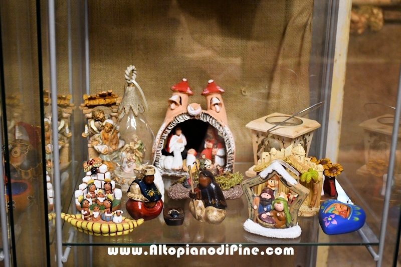 El paes dei Presepi 2025/2026 - foto ANDREA NARDON per www.AltopianodiPine.com El paes dei Presepi 2025/2026