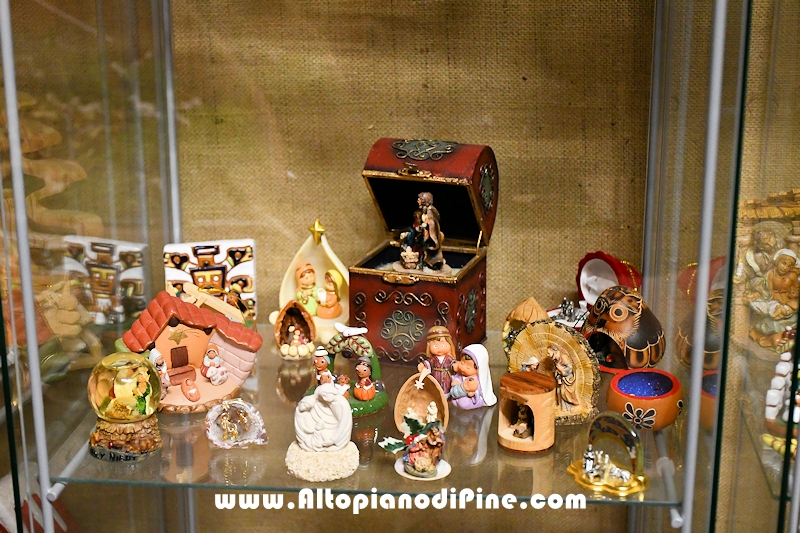 El paes dei Presepi 2025/2026 - foto ANDREA NARDON per www.AltopianodiPine.com El paes dei Presepi 2025/2026