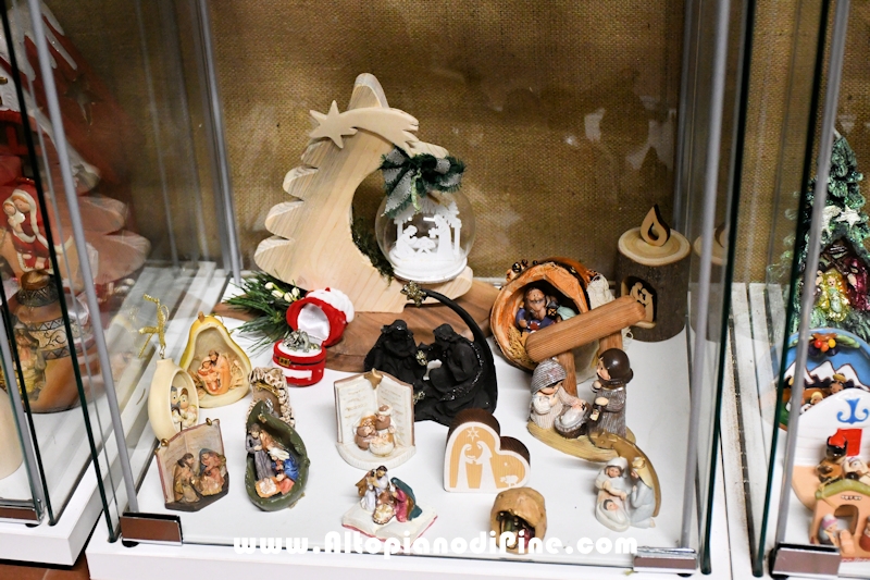 El paes dei Presepi 2025/2026 - foto ANDREA NARDON per www.AltopianodiPine.com El paes dei Presepi 2025/2026