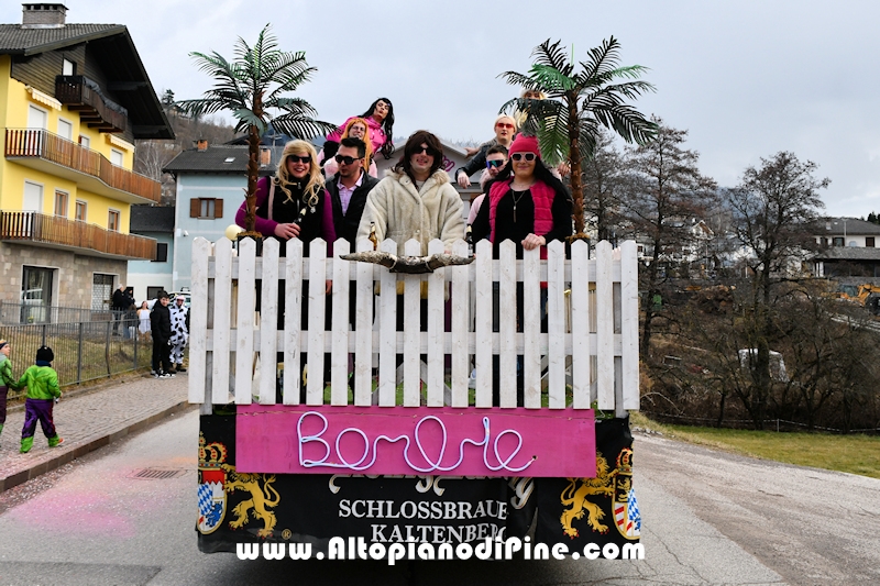 Pineé - Carnevale 2025 