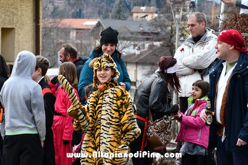 Pineé - Carnevale 2025 