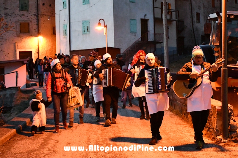 Marti Grass coi Orsi - Carnevale Bedolero 2025 - Regnana