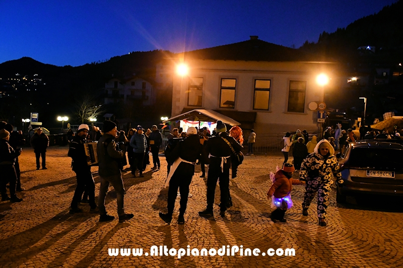 Marti Grass coi Orsi - Carnevale Bedolero 2025 - Regnana