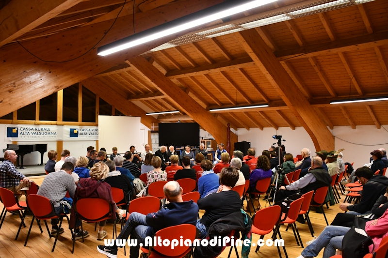 Visita pastorale dell'Arcivescovo don Lauro Tisi a Baselga di Pin&eacute; 