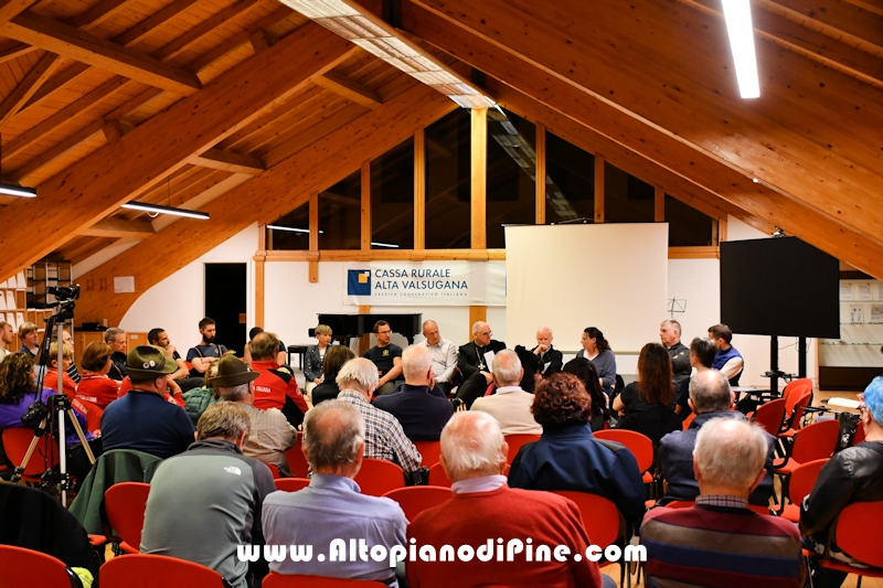 Visita pastorale dell'Arcivescovo don Lauro Tisi a Baselga di Pin&eacute; 