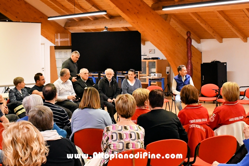 Visita pastorale dell'Arcivescovo don Lauro Tisi a Baselga di Pin&eacute; 