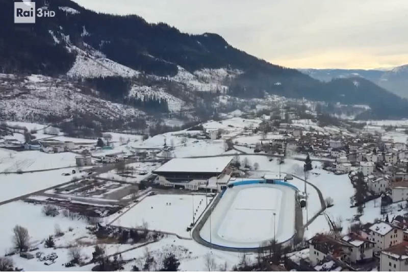 Fotogramma della trasmissione Kilimangiaro, il Borgo dei Borghi dedicata a Baselga di Pin&eavcute;