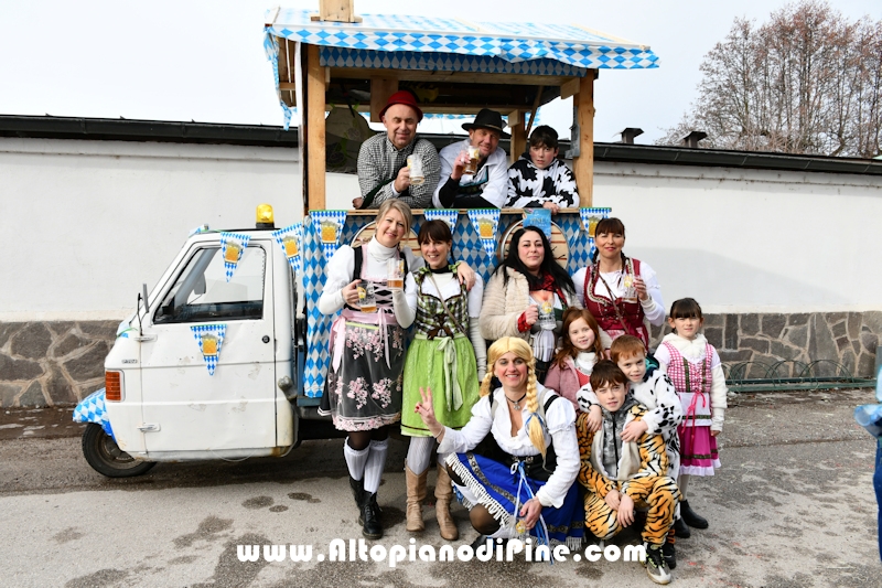 Piné in maschera - Carnevale di Baselga di Piné 2026 - foto ANDREA NARDON per www.altopianodipine.com Pineé - Carnevale 2026